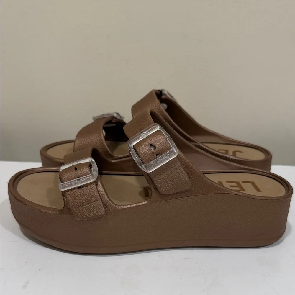 NWT - Lemon Jelly Vegan Fenix Bronze 2” Platform Sandals (sz US 6 or Euro 37)